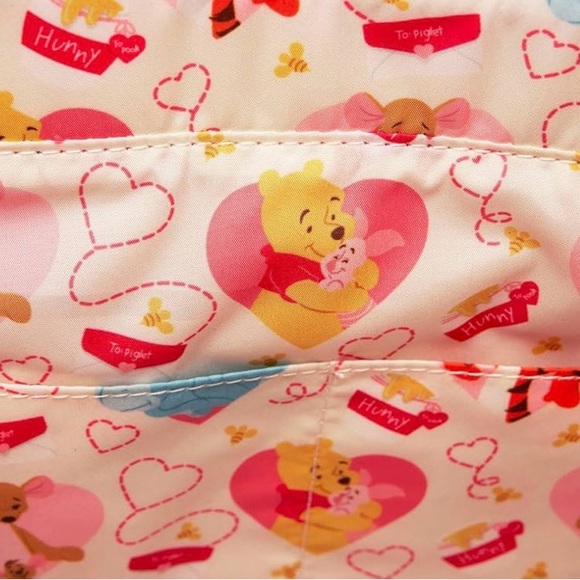 BNWT Loungefly Disney Winnie The Pooh Love Convertible Backpack and Tote Bag - Picture 5 of 5